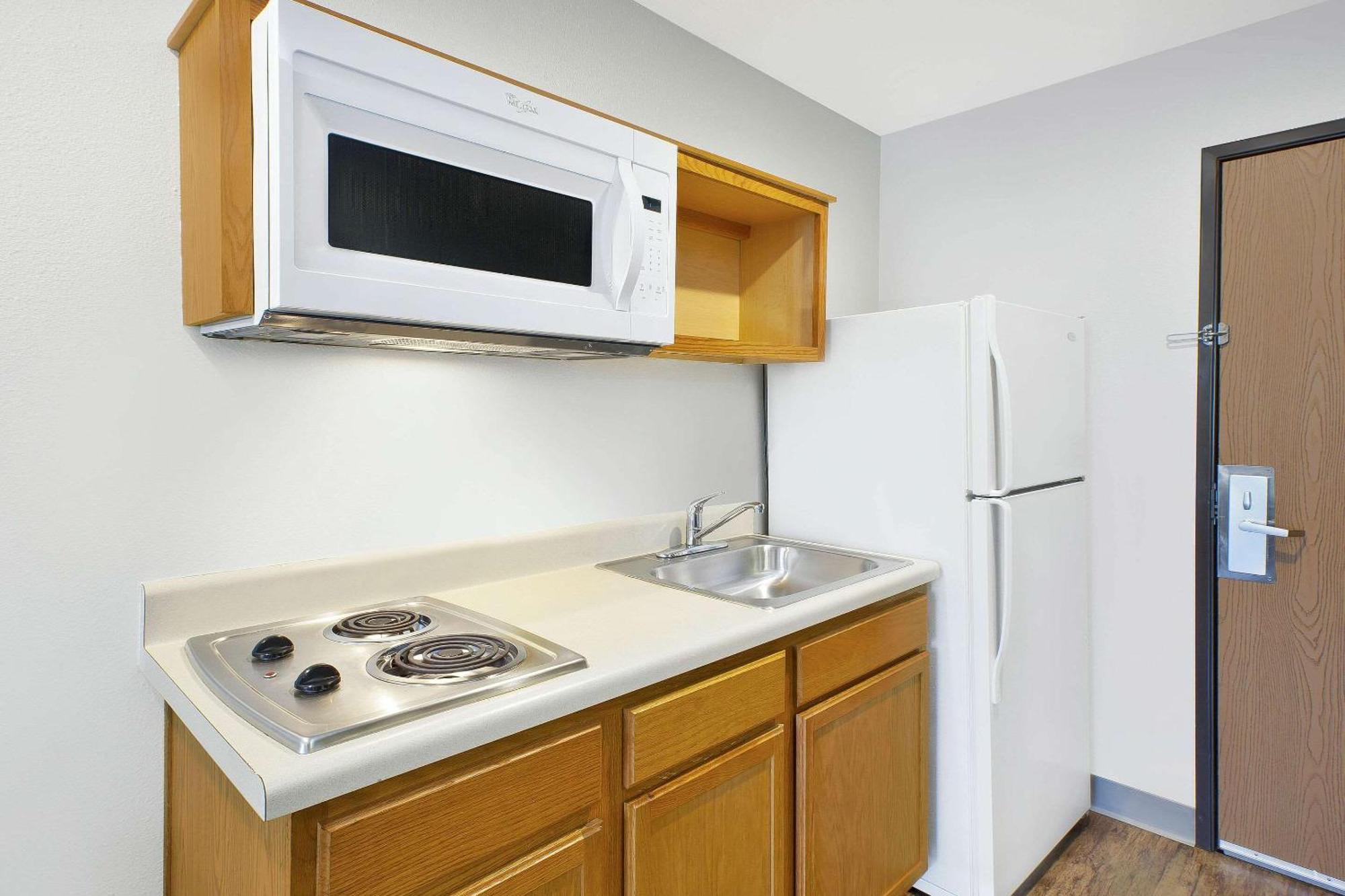 Woodspring Suites St Louis St Charles Saint Charles ภายนอก รูปภาพ